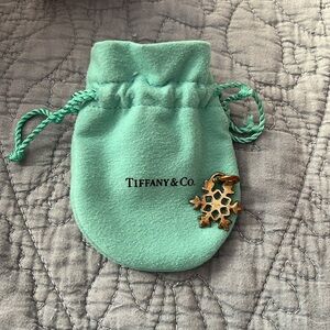 tiffany and co snowflake charm